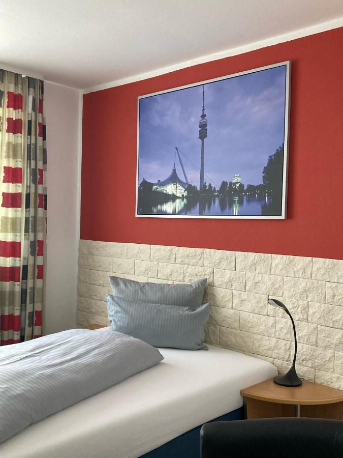 Hotel Konradp 3*